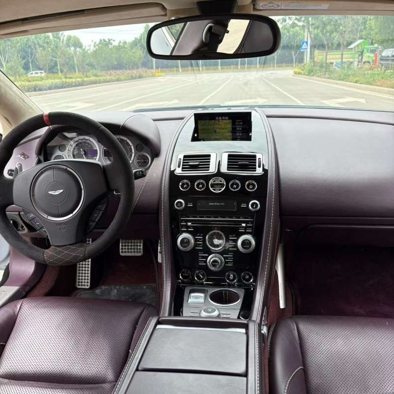 东营17年阿斯顿·马丁Rapide4