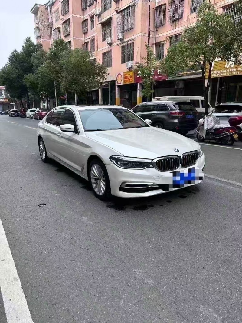 武汉20年宝马5系3