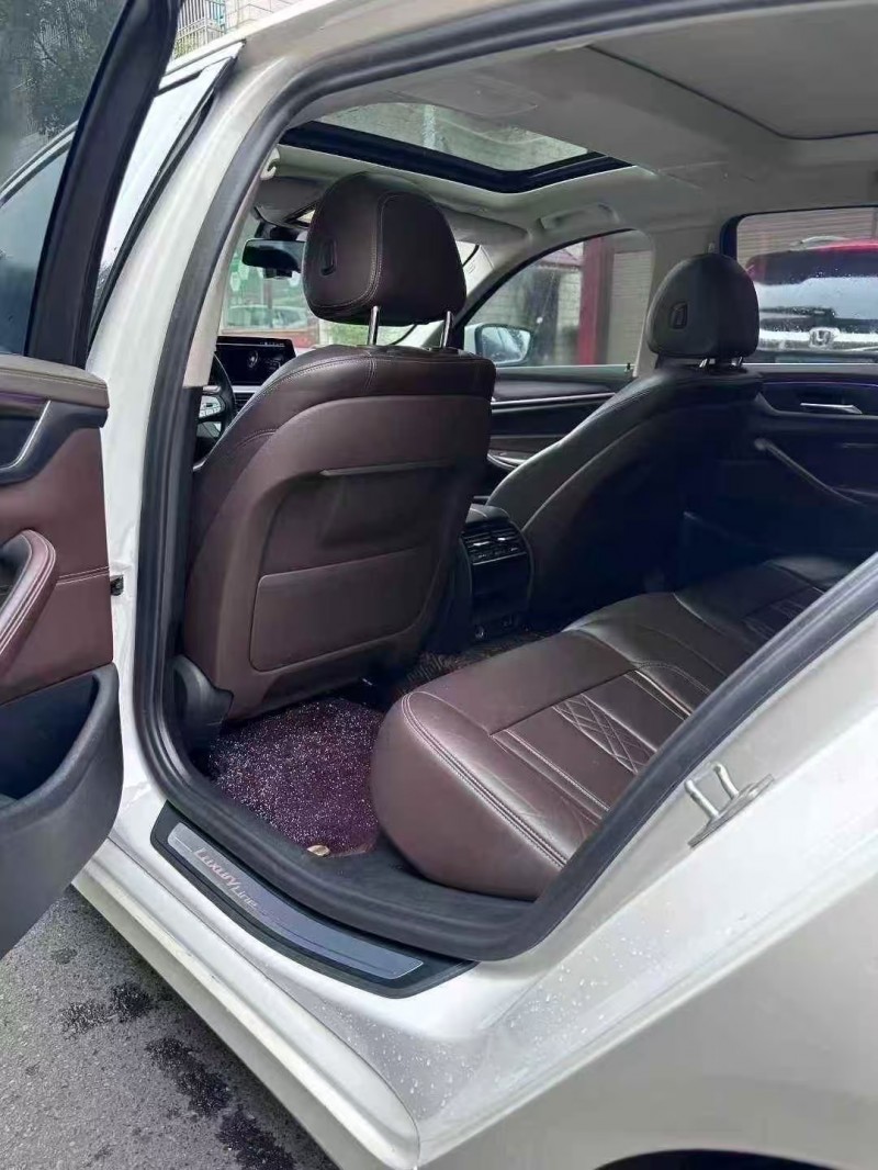 武汉20年宝马5系6