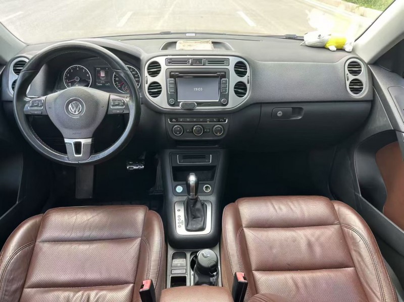 泰安15年大众途观4