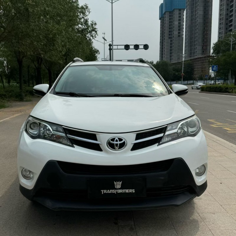 济南13年丰田RAV41
