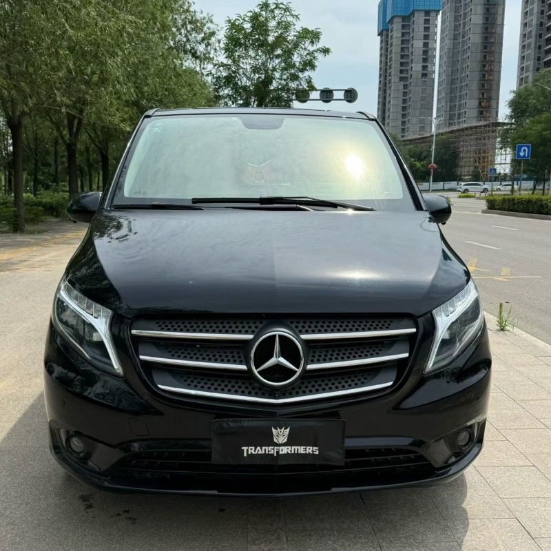 泰安20年奔驰威霆1