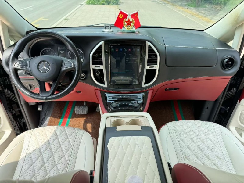 泰安20年奔驰威霆6