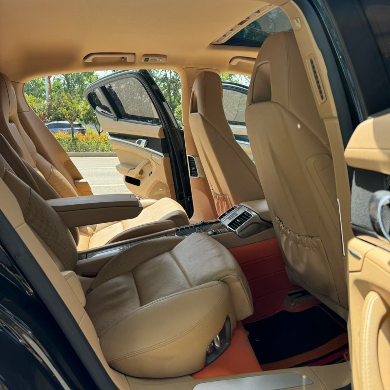 烟台16年保时捷帕拉梅拉6