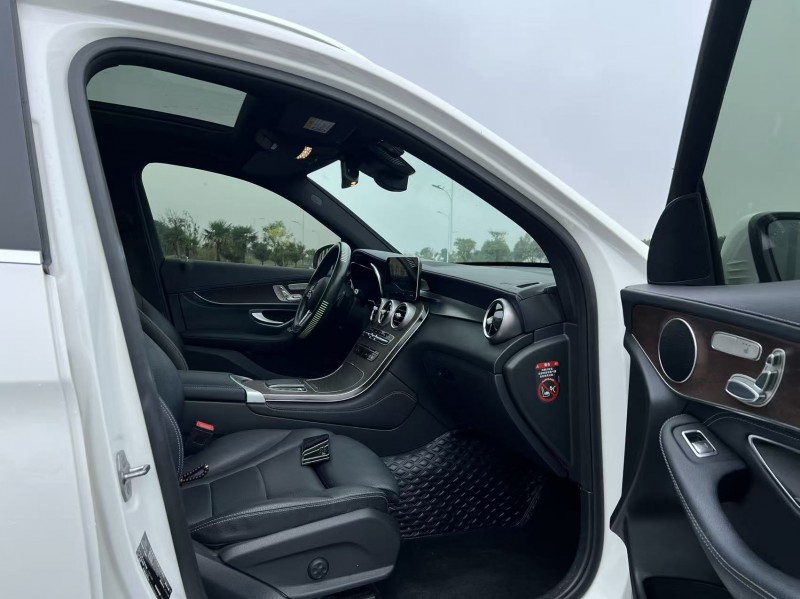 盐城19年奔驰GLC6