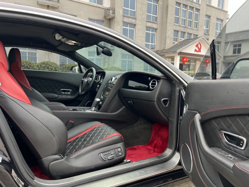 盐城18年宾利欧陆5