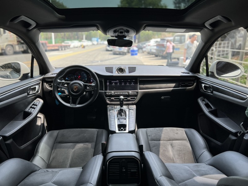东莞19年保时捷Macan4