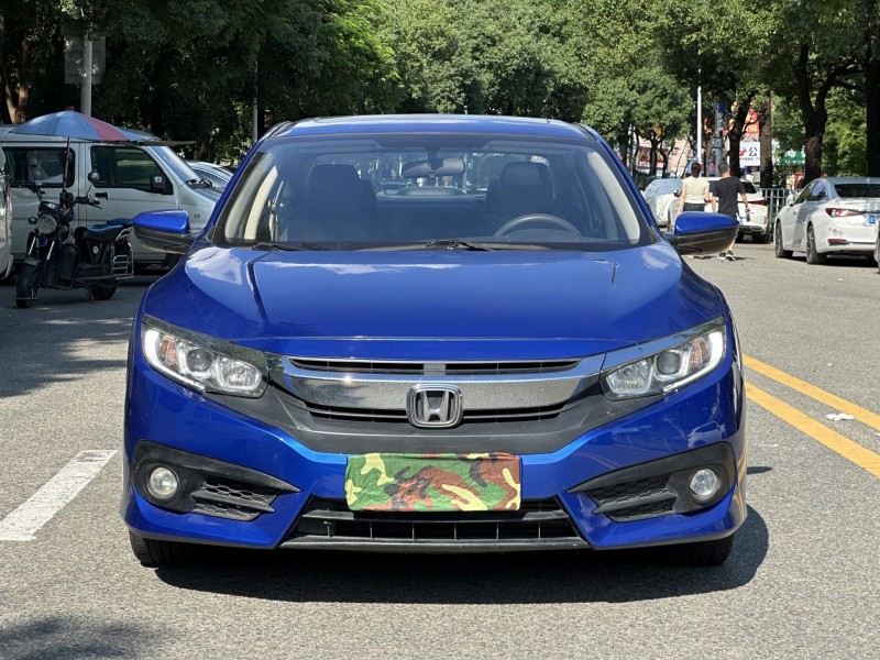 盐城18年本田思域1