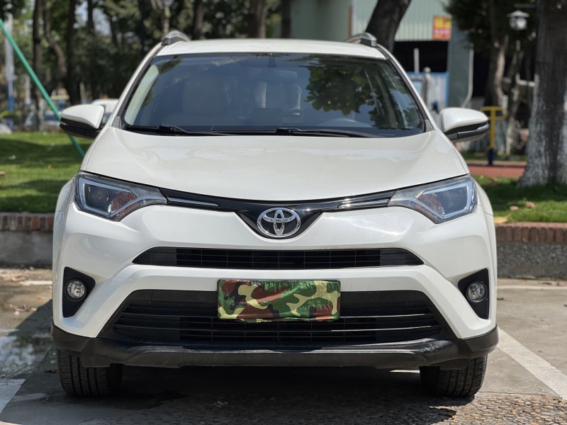 东莞17年丰田RAV4荣放1