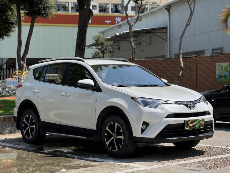 东莞17年丰田RAV4荣放2