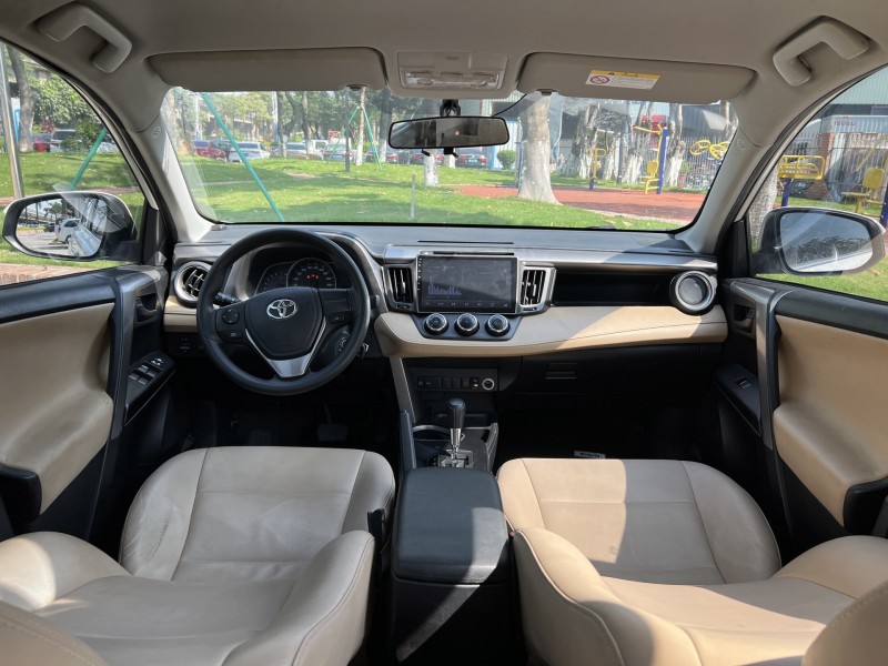东莞17年丰田RAV4荣放4