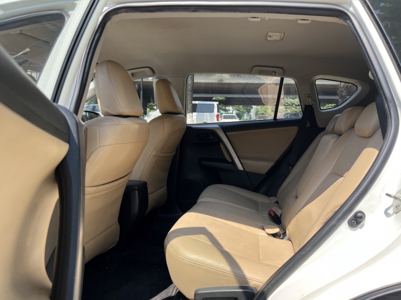 东莞17年丰田RAV4荣放5