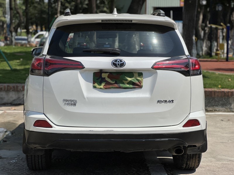 东莞17年丰田RAV4荣放9