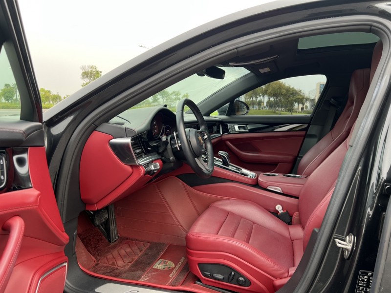 盐城23年保时捷帕拉梅拉4