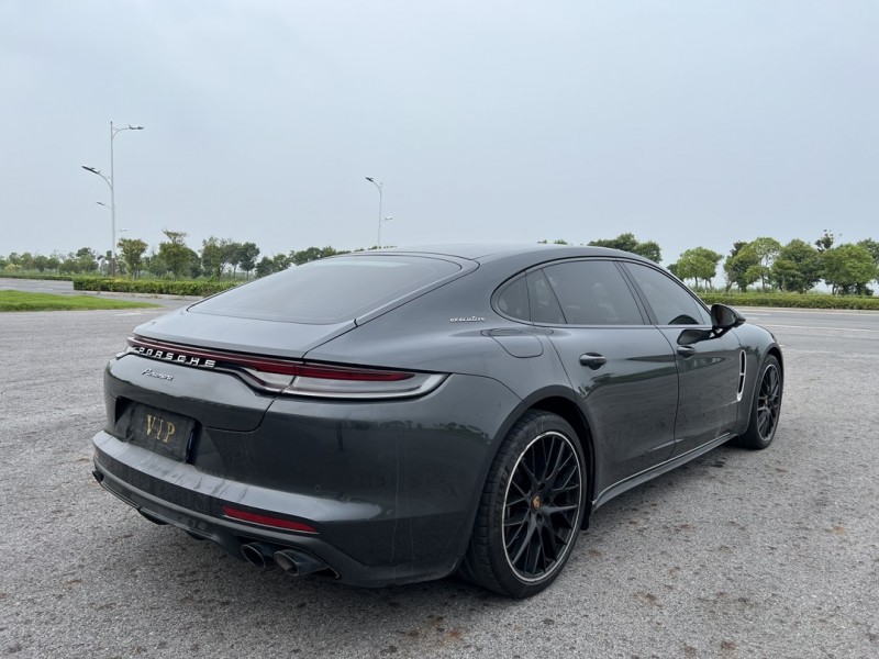 盐城23年保时捷帕拉梅拉8