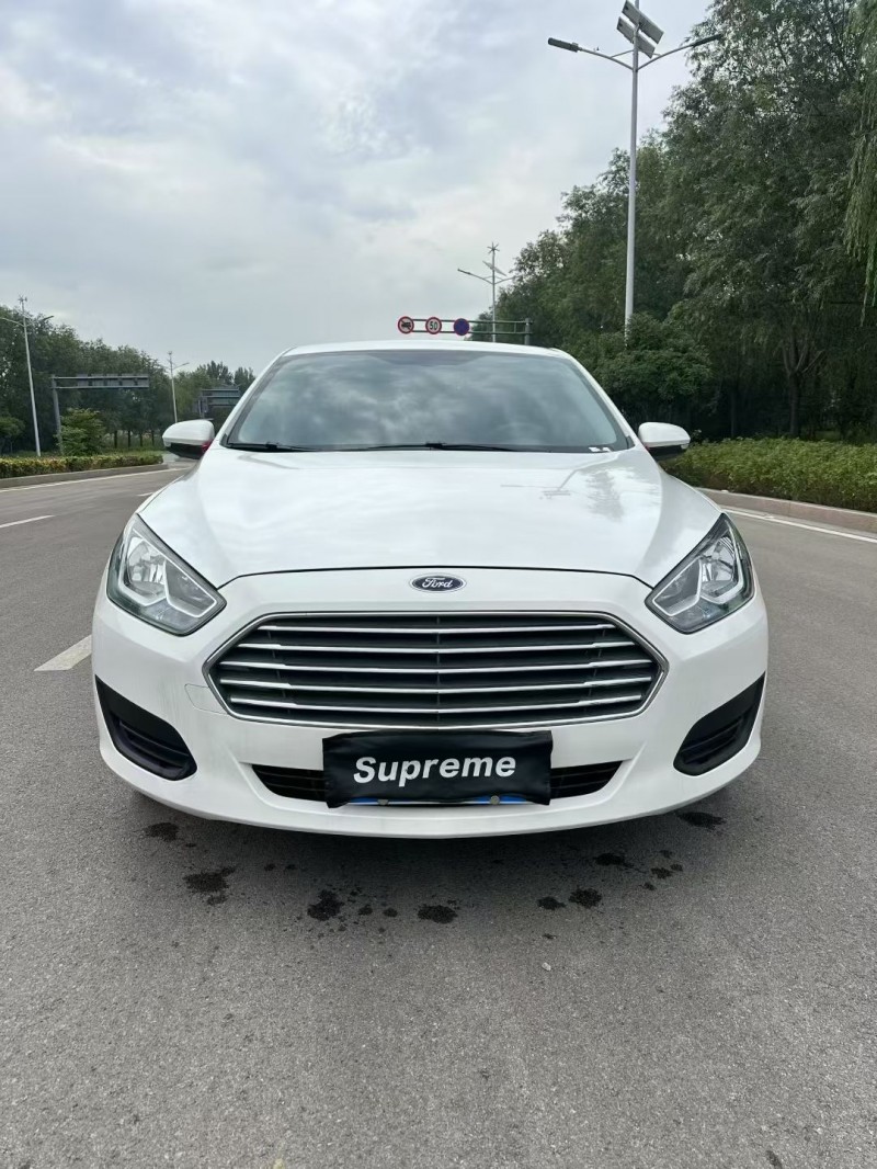 烟台21年福特福睿斯1