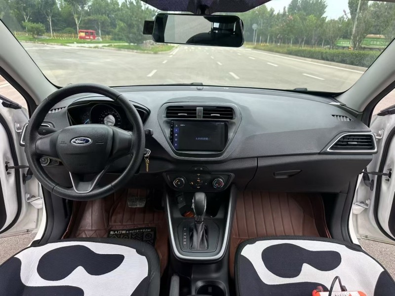 烟台21年福特福睿斯4