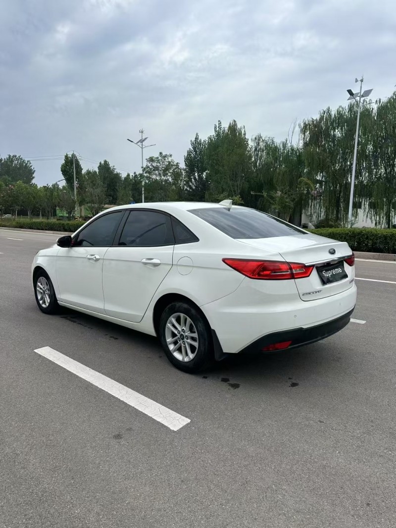 烟台21年福特福睿斯8