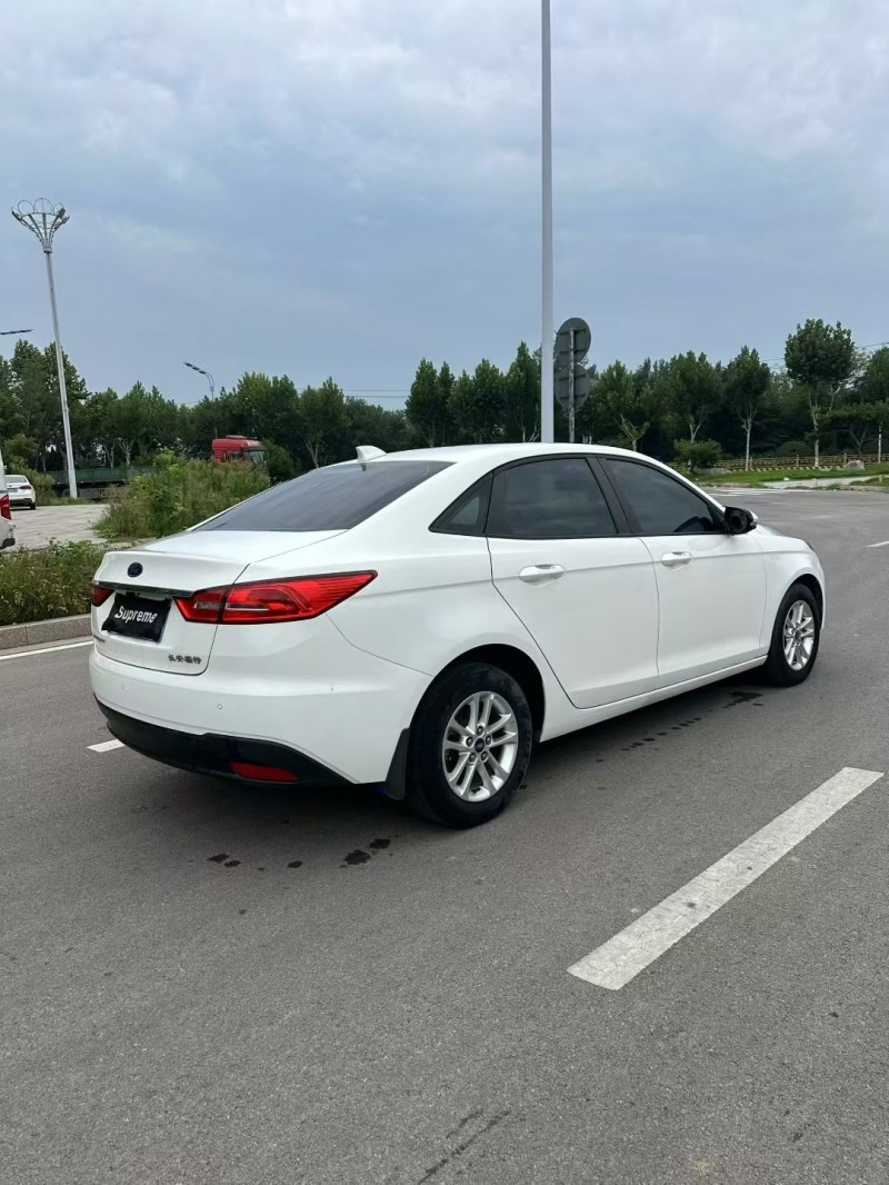 烟台21年福特福睿斯9