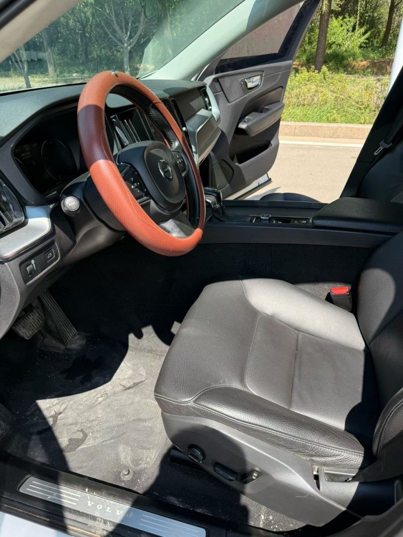 枣庄19年沃尔沃XC604