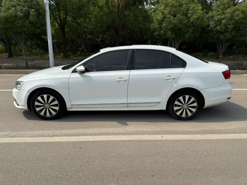 淄博18年大众迈腾7