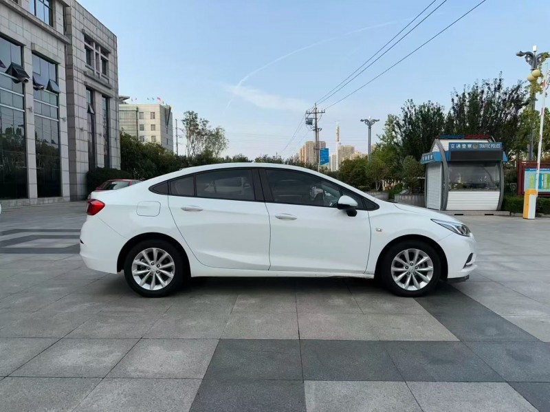 枣庄17年雪佛兰科鲁兹7