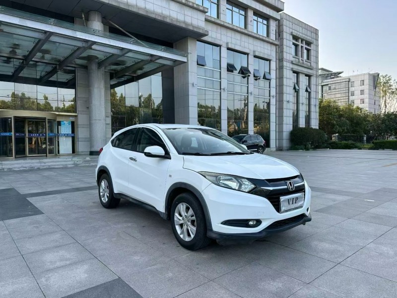 枣庄17年本田缤智2