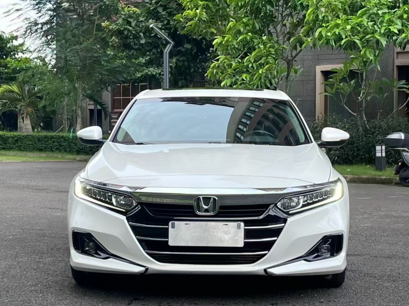 海口23年本田雅阁1