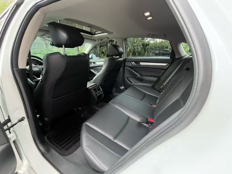 海口23年本田雅阁5