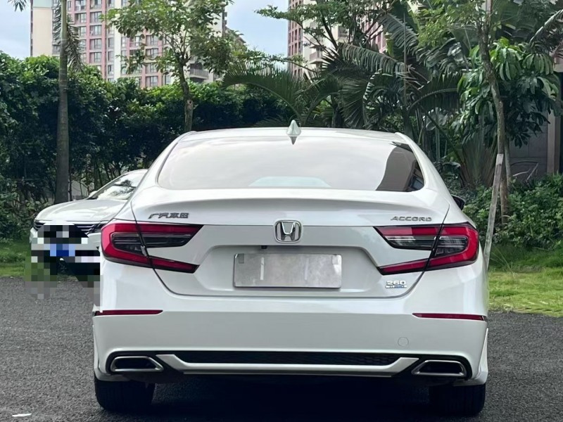 海口23年本田雅阁9