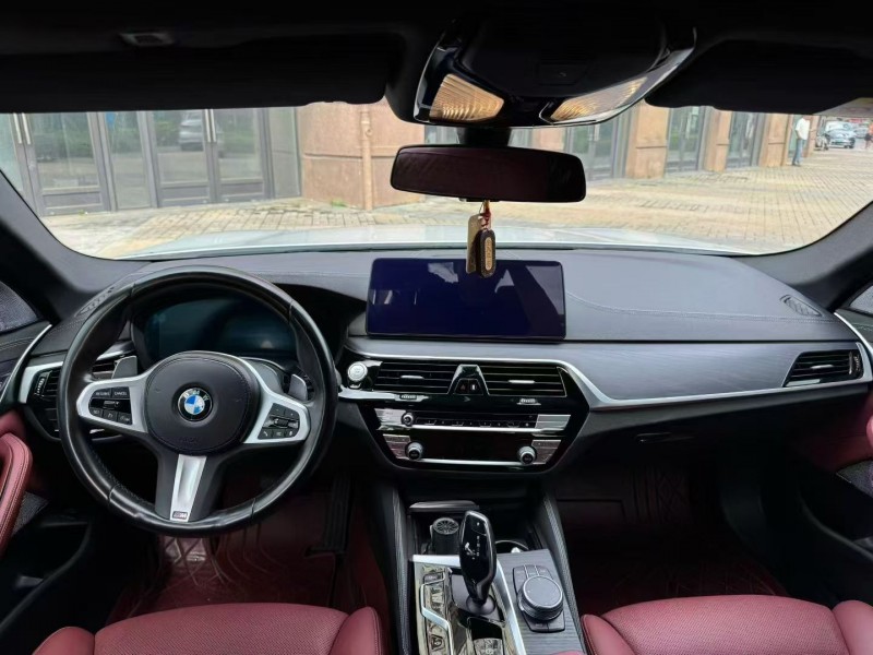 海口22年宝马5系5