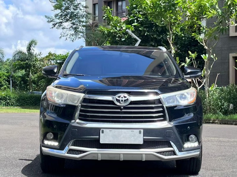 海口17年丰田汉兰达1