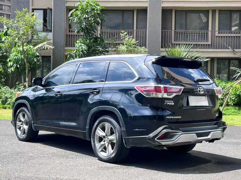 海口17年丰田汉兰达8