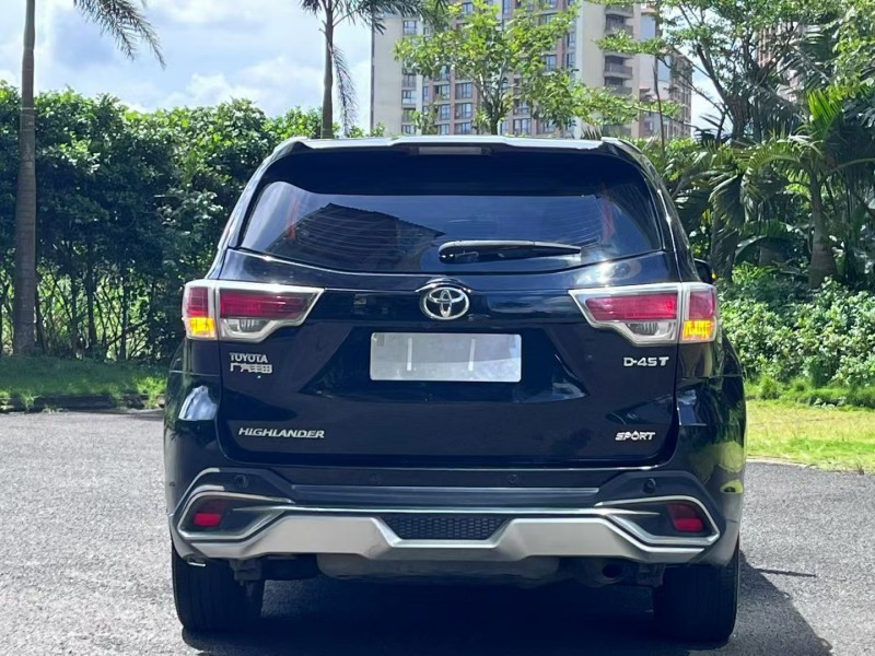 海口17年丰田汉兰达9