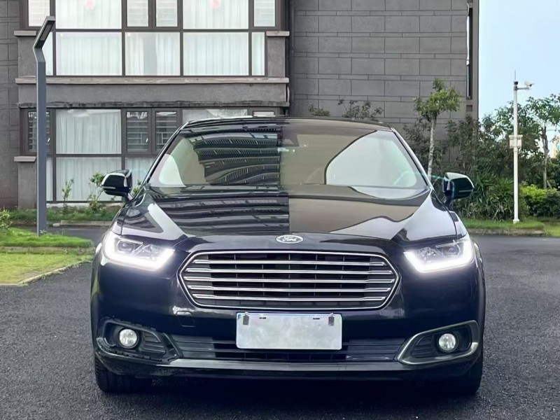 海口16年福特金牛座1