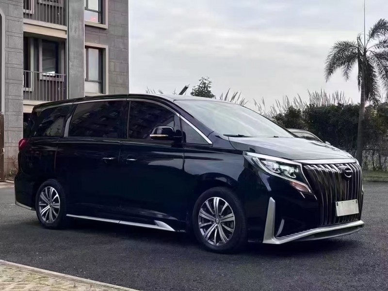 海口20年传祺M82