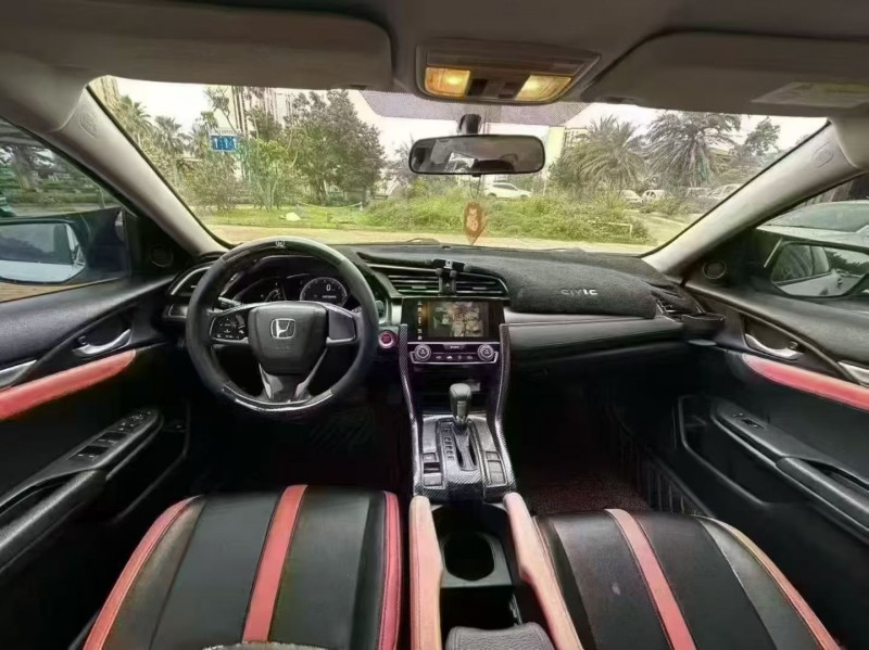 海口18年本田思域5