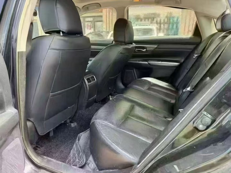 海口15年日产天籁6