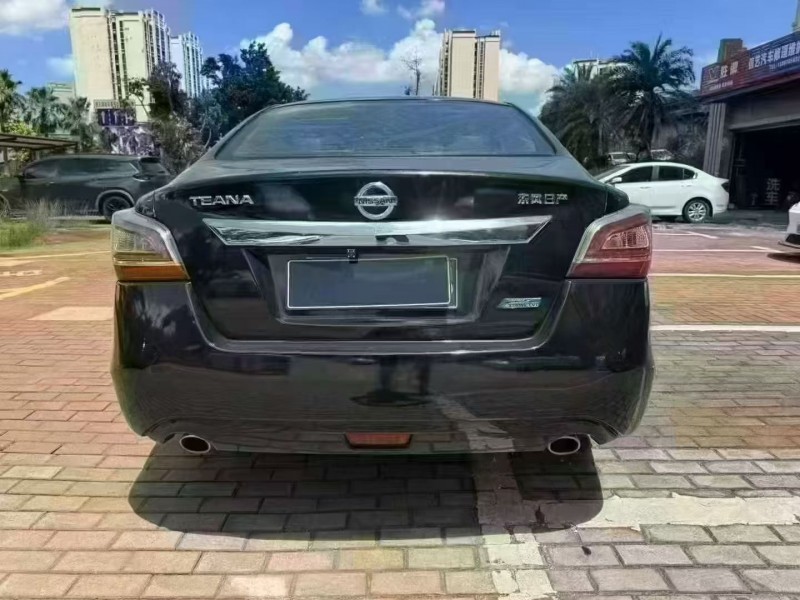 海口15年日产天籁9