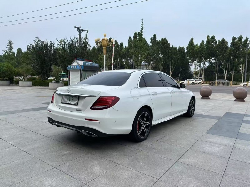 枣庄17年奔驰E8