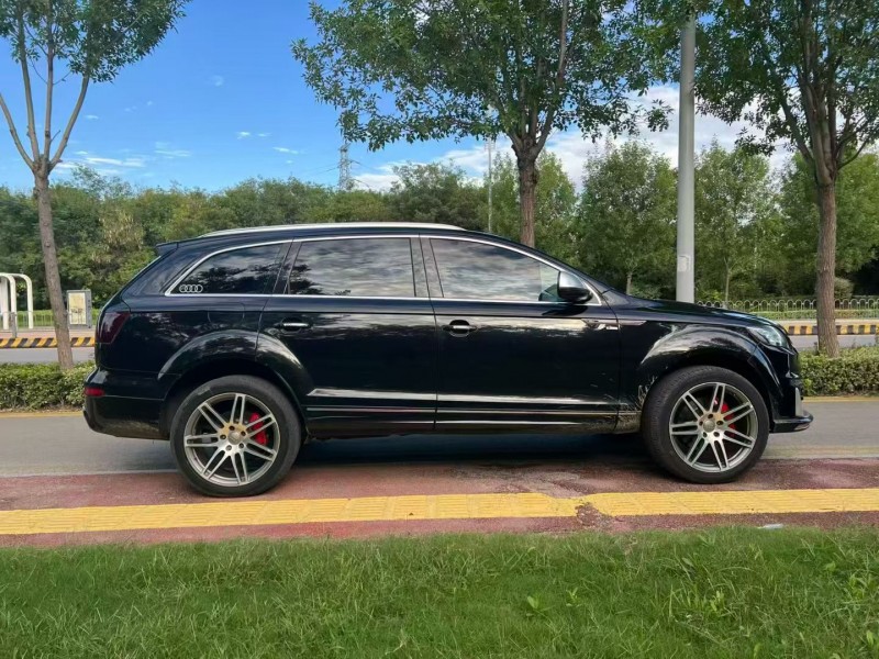 泰安11年奥迪Q77