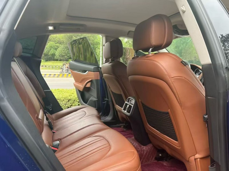 枣庄17年玛莎拉蒂Levante6