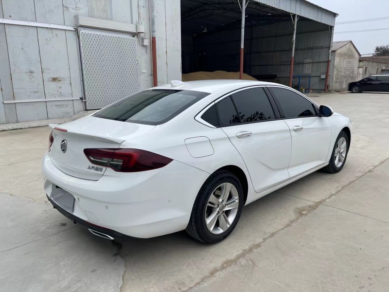 徐州19年别克君威8