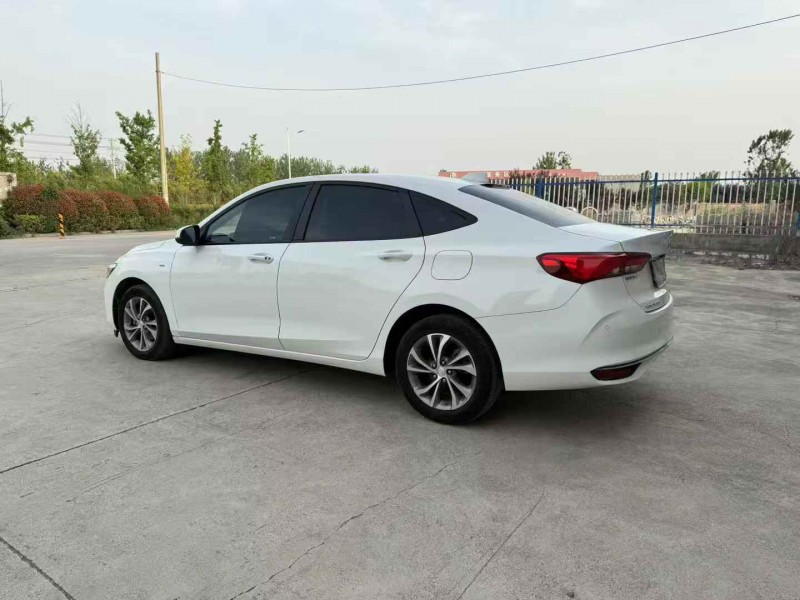 徐州22年别克威朗8