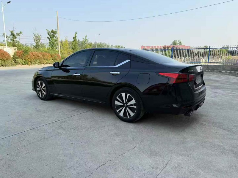 徐州22年日产天籁8