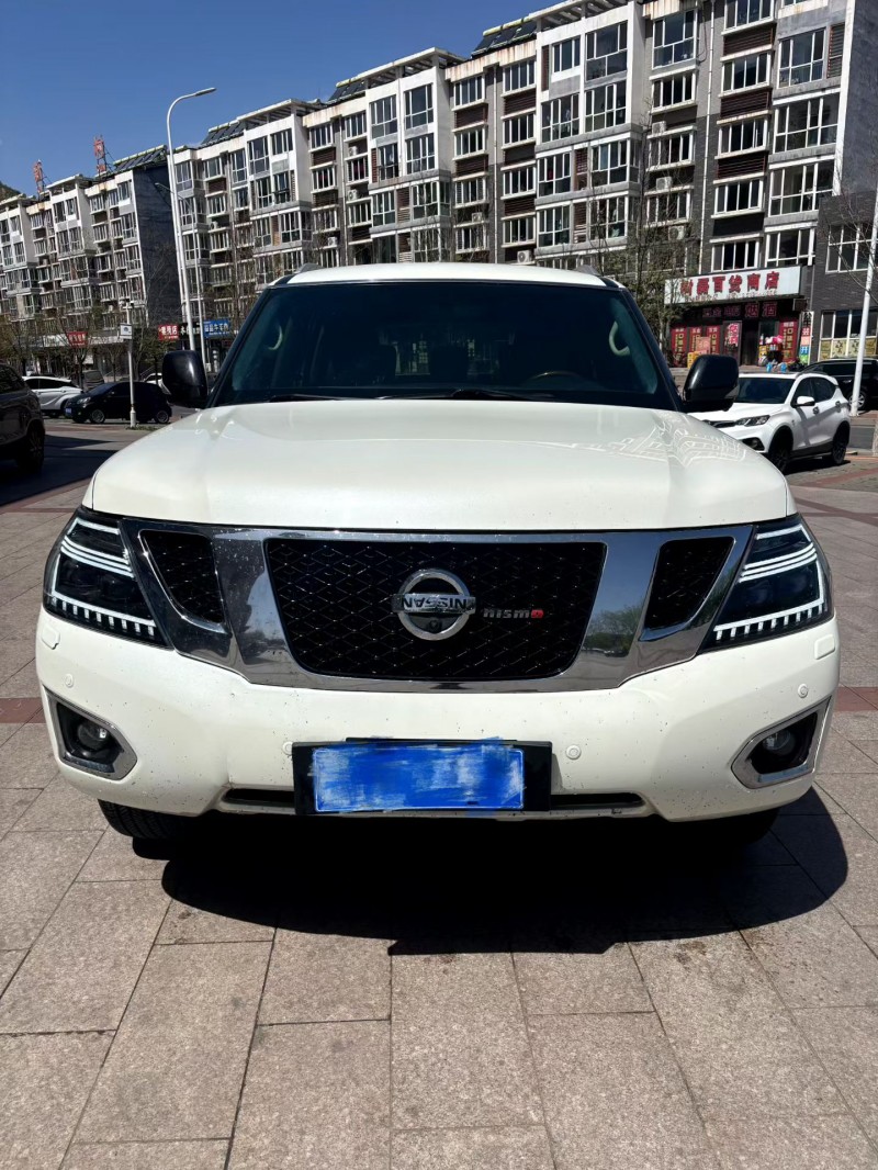 承德18年日产途乐1