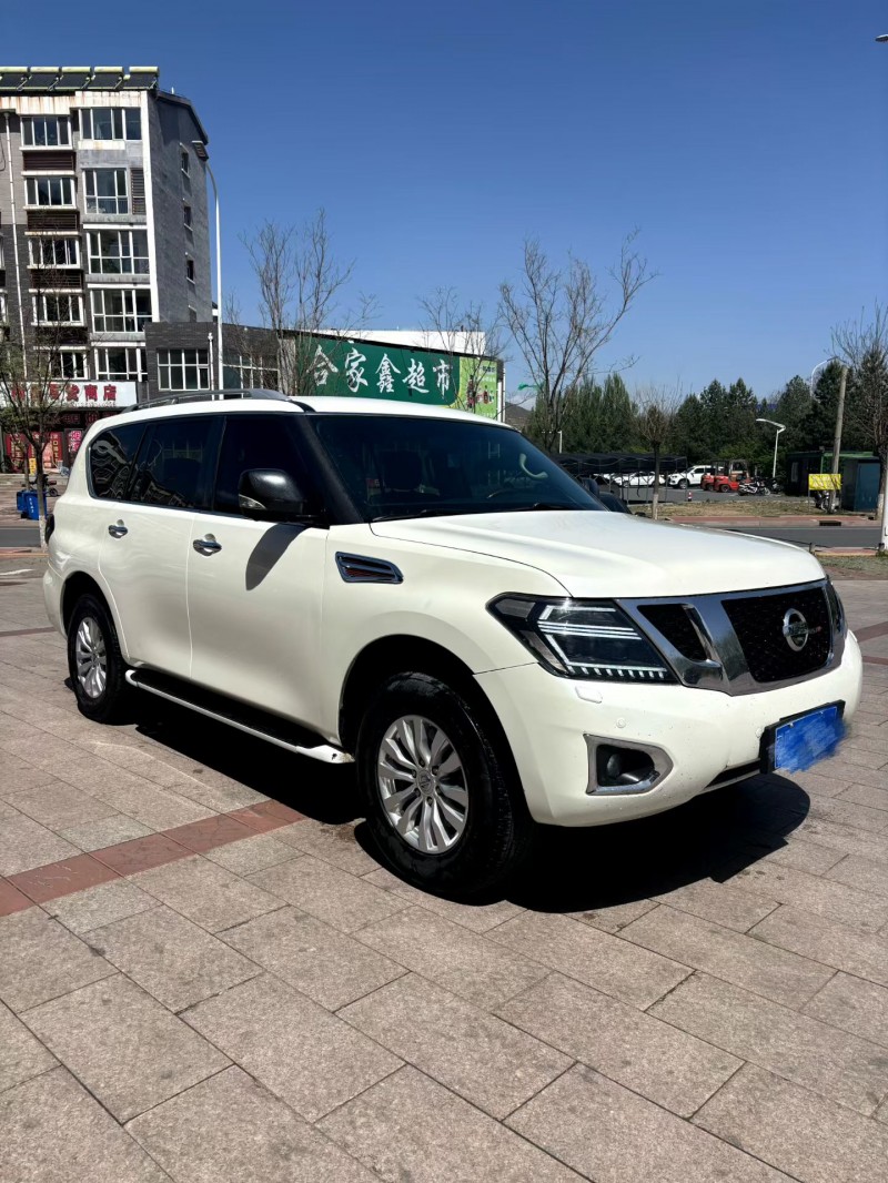 承德18年日产途乐3