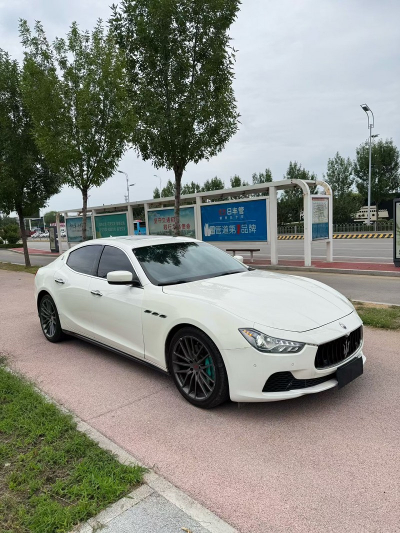 烟台15年玛莎拉蒂Ghibli2