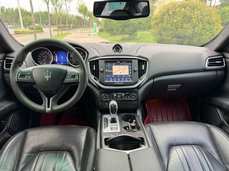 烟台15年玛莎拉蒂Ghibli5