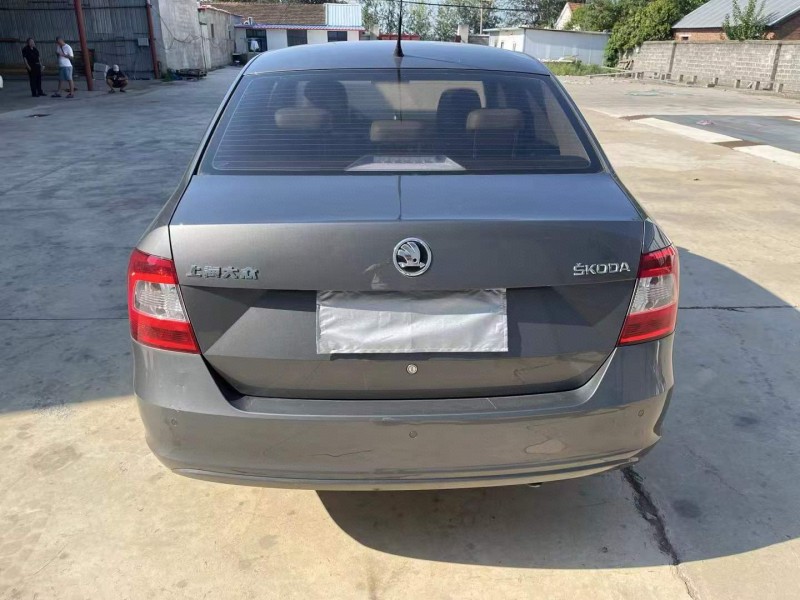 徐州16年斯柯达昕锐9